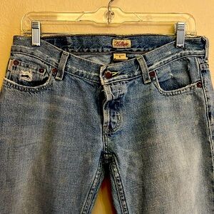 Hollister cropped, boyfriend jeans, button ups!